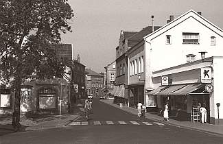 Blick in die Bahnhofstraße zum Oberen Markt - 1960