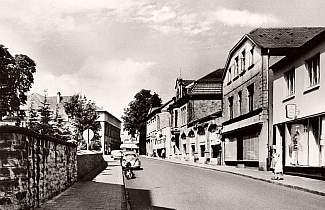 Marktstraße 1960 - Links der Kirchplatz