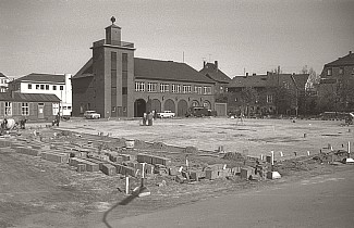 Neumarkt mit Feuerwehrhaus - 1956