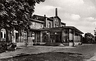 Nach dem Umbau - Bahnhof mit  Gaststätte und Zeitungs-Kiosk - 1958