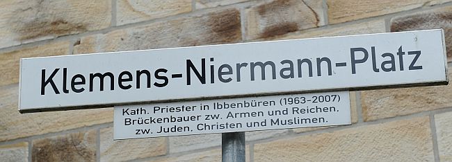 Klemens-Niermann-Platz"